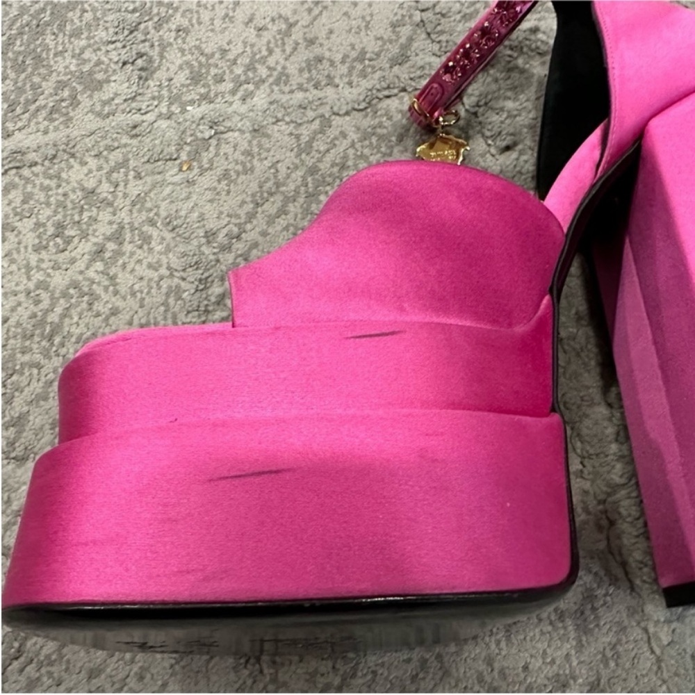 Versace Medusa Double Platform Sandals Pink Satin Platform Pumps 39 US - Picture 7 of 10
